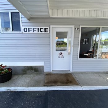Aurora Borealis Motel - Hotels Near Me - Saint Ignace, Michigan