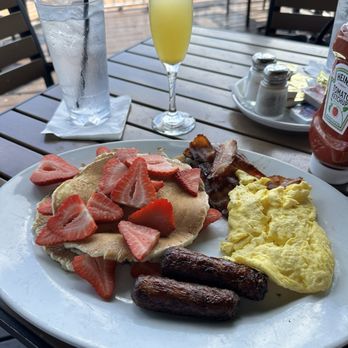 Rendezvous - Breakfast plate? Delicious and large portion - Seafood Near Me - Fort Lauderdale, Florida Rendezvous - Breakfast plate? Delicious and large portion - Seafood Near Me - Fort Lauderdale, Florida