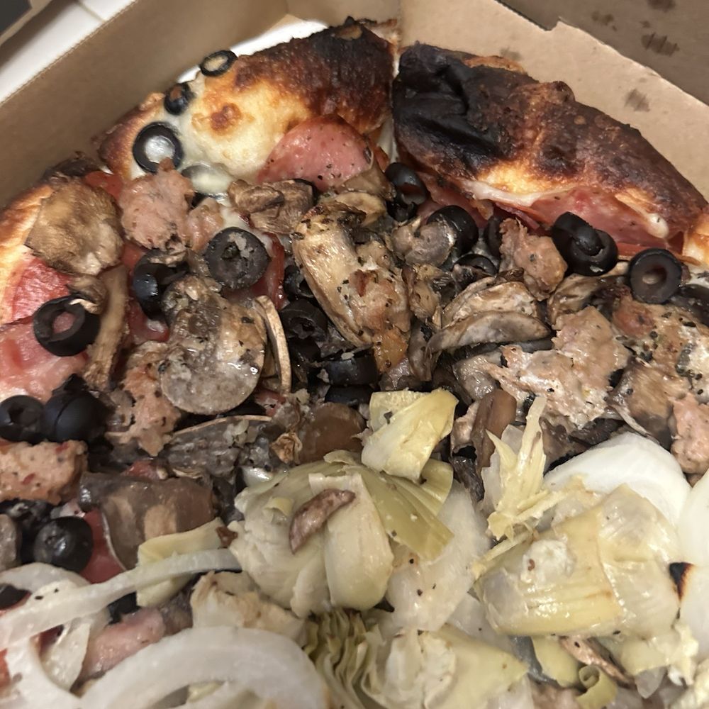 Mama Mia Pizzaria - Burnt crust a ton of raw onions plopped on top Anchovies for no reason and artichoke was only on half - Italian Near Me - Fresno, California Mama Mia Pizzaria - Burnt crust a ton of raw onions plopped on top Anchovies for no reason and artichoke was only on half - Italian Near Me - Fresno, California