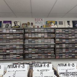 Solo Records & Tapes - Cassettes