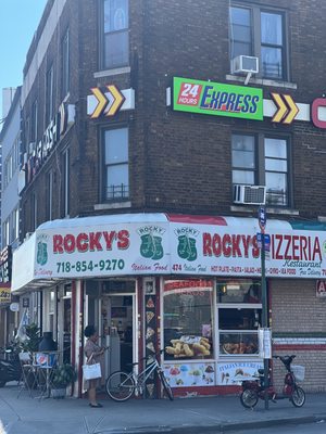 Rocky's Pizzeria & Resturant by null