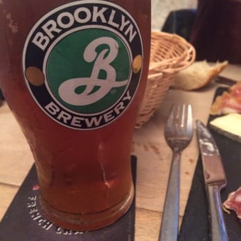 Les Deux Chauves - Brooklyn lager on tap! - Wine Bars Near Me - Paris, 75