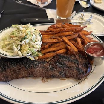 Daily Grill - Skirt Steak* - American Near Me - Palm Desert, California