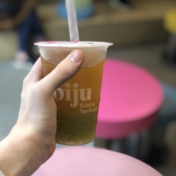 Biju Bubble Tea Room - In the photos I got Apple popping bubbles and peach ice tea. - Coffee & Tea Near Me - London, XGL