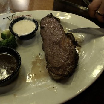 LongHorn Steakhouse - Steakhouses Near Me - Spring, Texas