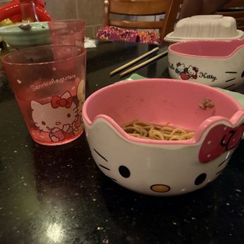 Nagoya Ramen - Cutest Hello Kitty set for kids - Ramen Near Me - Mililani, Hawaii
