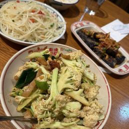 Shredded potatoes, cauliflower, stinky tofu Shredded potatoes, cauliflower, stinky tofu
