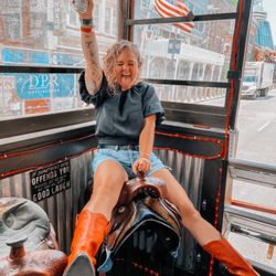 The Nashville Tractor - Tractor ride