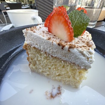Limón - Tres leches cake - Peruvian Near Me - Oakland, California Limón - Tres leches cake - Peruvian Near Me - Oakland, California