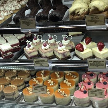 Breka Bakery & Cafe - Coffee & Tea Near Me - Vancouver, British Columbia