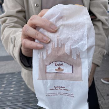 Panzerotti Luini - Bag - Restaurants Near Me - Milan, Michigan