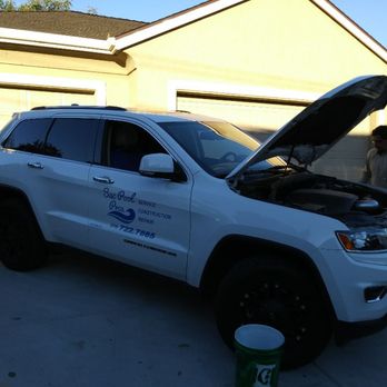 Auto Glass Combat Vets - 2015 Jeep Cherokee new windshield replacement in Sacramento. - Auto Glass Services Near Me - Sacramento, California Auto Glass Combat Vets - 2015 Jeep Cherokee new windshield replacement in Sacramento. - Auto Glass Services Near Me - Sacramento, California