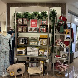 Dillard's - Featured