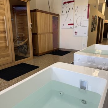 Chayse Life - Cold plunges @40°&45°
Saunas over 200° - Health Coach Near Me - Murrieta, California Chayse Life - Cold plunges @40°&45°
Saunas over 200° - Health Coach Near Me - Murrieta, California