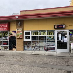 Nueva Vida Bakery - Store front