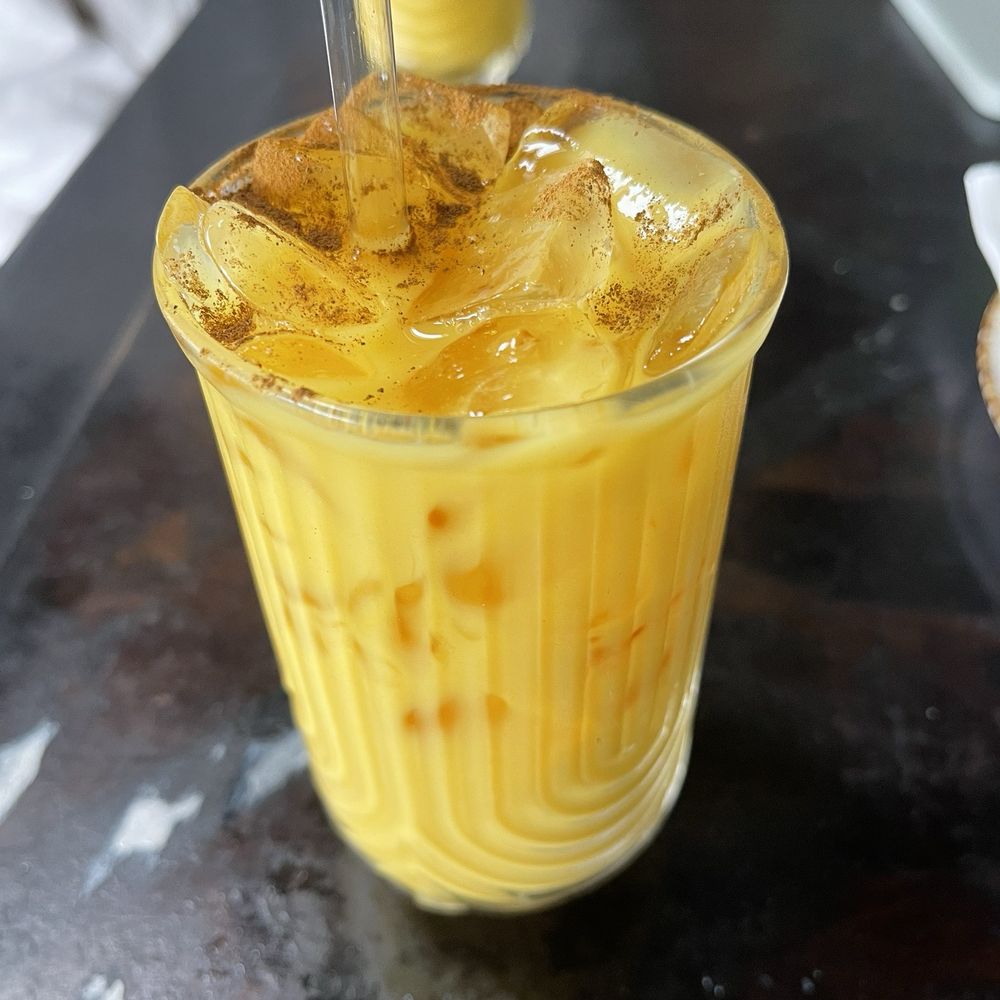 Solar de Cahuenga - Vegan Sunrise Latte - Breakfast & Brunch Near Me - Los Angeles, California Solar de Cahuenga - Vegan Sunrise Latte - Breakfast & Brunch Near Me - Los Angeles, California