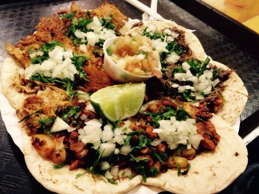 Taqueria No SE Hagan Bolas by null