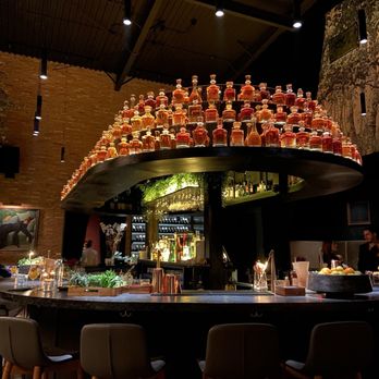 Sante - bar area - Cocktail Bars Near Me - Houston, Texas