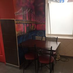Pizza King - Seating area