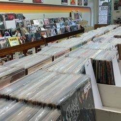 Metro Records - An ever-growing selection of pre owned vinyl.
