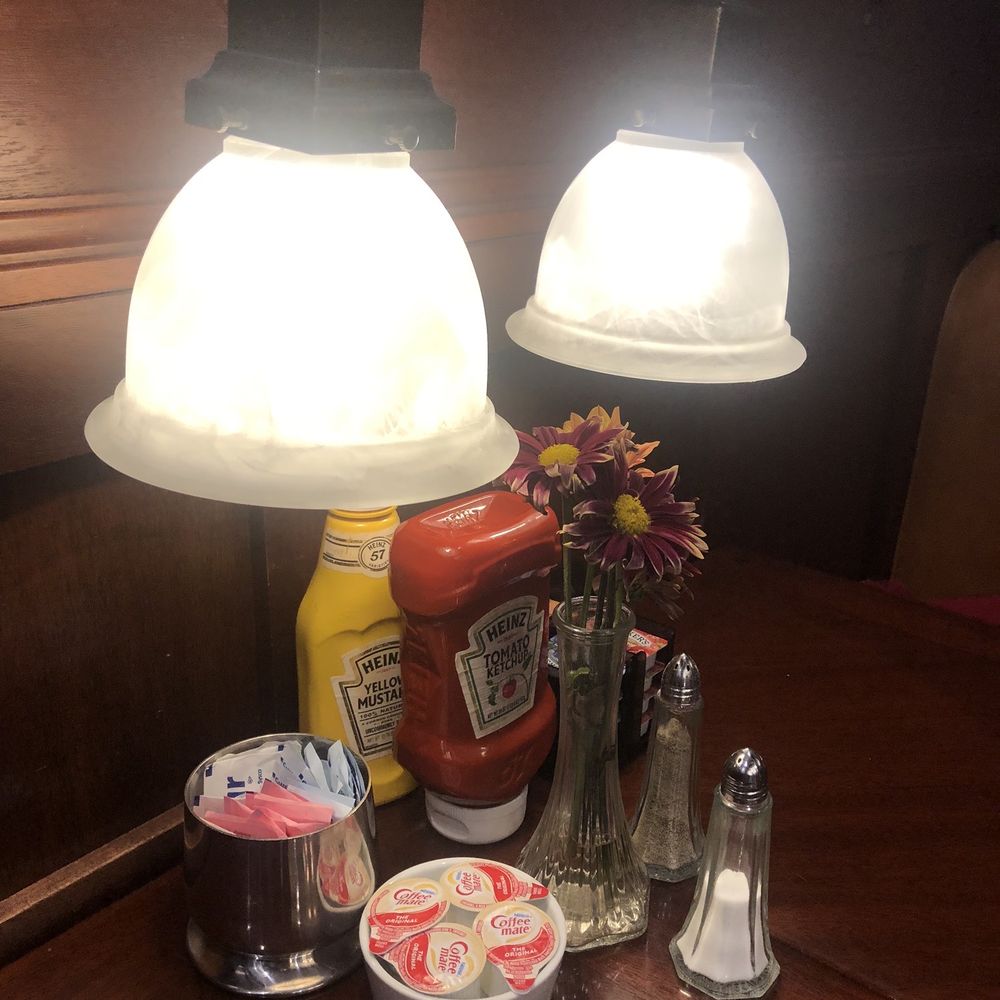 Pattee Café - Decor - American Near Me - Perry, Iowa Pattee Café - Decor - American Near Me - Perry, Iowa