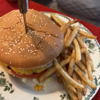 Kitty's Food And Spirits - Sandwiches Near Me - Tillamook, Oregon