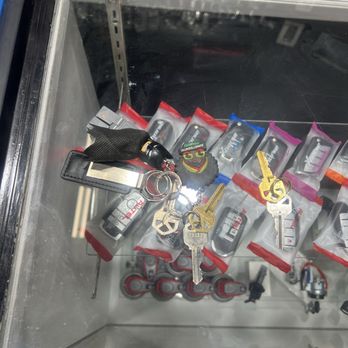Securety Locksmith - Keys - Keys & Locksmiths Near Me - Los Angeles, California Securety Locksmith - Keys - Keys & Locksmiths Near Me - Los Angeles, California