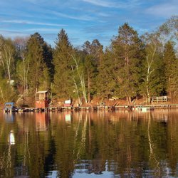 Spider Shores Resort - A peaceful quiet shoreline at Spider Shores