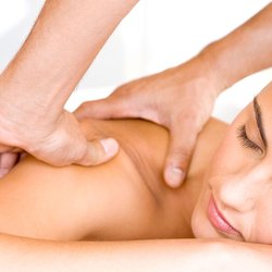 MLW Massage - Stop living with tight shoulders.