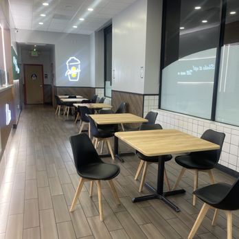 ALittle Tea - Seating area - Bubble Tea Near Me - Pasadena, California