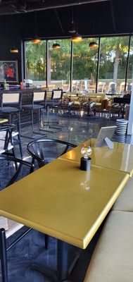 Access Restaurant and Lounge by null