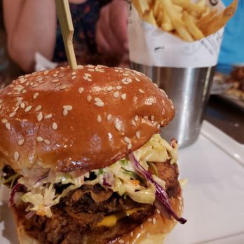 Firestone Walker Brewing- Buellton - Fried chicken sandwich - Brewpubs Near Me - Buellton, California Firestone Walker Brewing- Buellton - Fried chicken sandwich - Brewpubs Near Me - Buellton, California