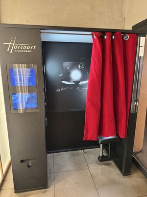 MOB HOTEL Paris les Puces by null MOB HOTEL Paris les Puces by null