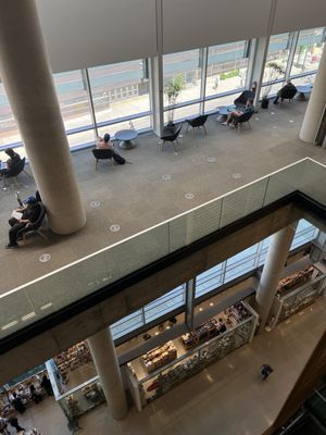 Grande Bibliothèque - BAnQ by null