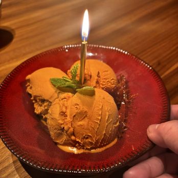 Star Leaf - milk tea icecream dessert - Asian Fusion Near Me - Pasadena, California Star Leaf - milk tea icecream dessert - Asian Fusion Near Me - Pasadena, California