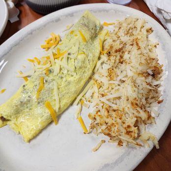 Morgan's Corner Cafe - All mwat omelette with hash browns - Breakfast & Brunch Near Me - Mooresville, Indiana
