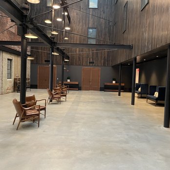 Crossroads Hotel - Hotels Near Me - Kansas City, Missouri