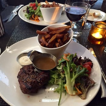 Le Hobbit - Steak fritte - French Near Me - Quebec City, Quebec Le Hobbit - Steak fritte - French Near Me - Quebec City, Quebec