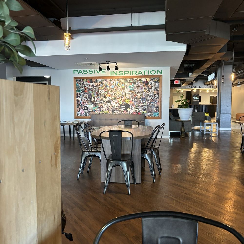 Black Leaf Vegan - Dining area - Vegan Near Me - Indianapolis, Indiana