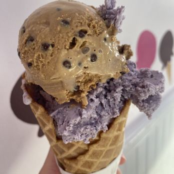 Sugar Mama Desserts - Coffee and lavender honey blueberry. Both were very good! - Ice Cream & Frozen Yogurt Near Me - Milpitas, California Sugar Mama Desserts - Coffee and lavender honey blueberry. Both were very good! - Ice Cream & Frozen Yogurt Near Me - Milpitas, California