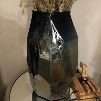 Pristine Cleaning - Did not dust vase. - Home Cleaning Near Me - Downey, California Pristine Cleaning - Did not dust vase. - Home Cleaning Near Me - Downey, California