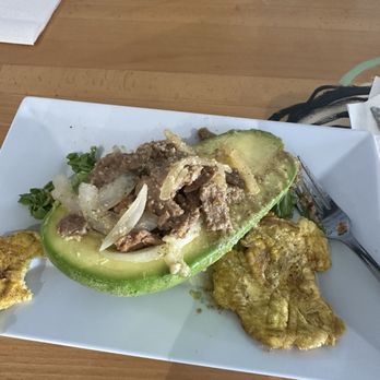 100% HP - Avocado filled with bistec, plantain. You cannot tell is not real meat - Vegan Near Me - San Juan, Puerto Rico