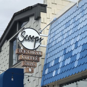 Scoops - Exterior signage - Ice Cream & Frozen Yogurt Near Me - La Jolla, California