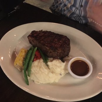 Entrevinos - NY strip steak - Wine Bars Near Me - Carolina, Puerto Rico