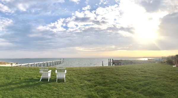 The Inn Spot by null