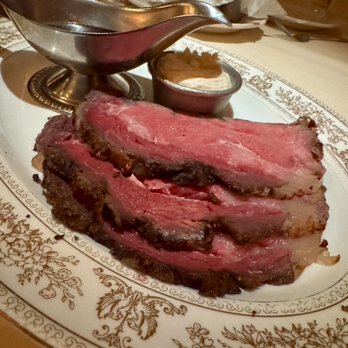 Monkey Bar - Prime Rib. Sliced thin. - American Near Me - New York, New York