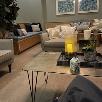 Hiatus Day Spa  Med Spa - Relaxing in the relaxation room while I wait for my next service - Massage Near Me - Houston, Texas