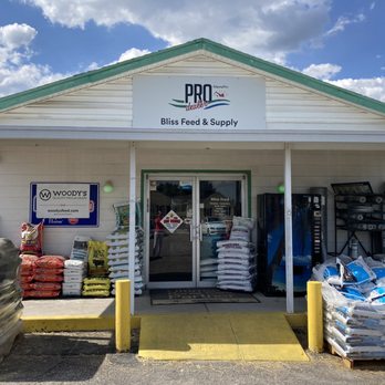Bliss Feed & Supplies - Bliss Feed Store - Pet Stores Near Me - Zephyrhills, Florida Bliss Feed & Supplies - Bliss Feed Store - Pet Stores Near Me - Zephyrhills, Florida