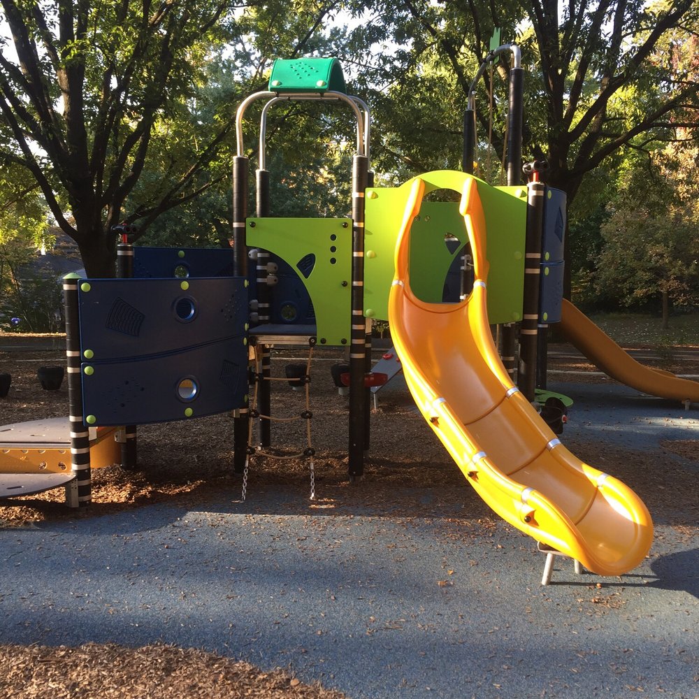Woodstock Park - This part is great for littler kids - Parks Near Me - Arlington, Virginia Woodstock Park - This part is great for littler kids - Parks Near Me - Arlington, Virginia