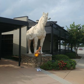 P.F. Chang's - Chinese Near Me - Chattanooga, Tennessee